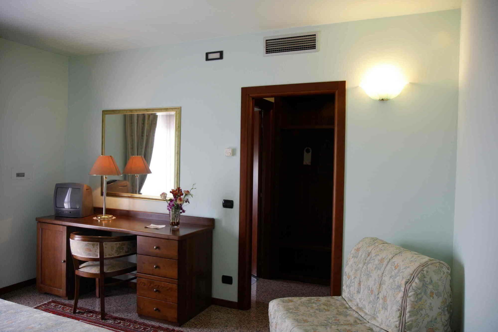 Hotel Bracco Loreggia Exterior foto